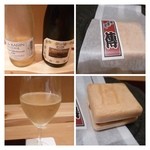 神保町 傳 - ドリンクを頂いていると「スイマセン、デパートで買ってきた品で・・」とご主人が出された「最中」。
                                ご主人の言葉がけと演出が楽しいですよ。
                                