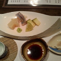 有とみ - 　　造　　　り　　　　　　　しまあじ・ほたて・水なす