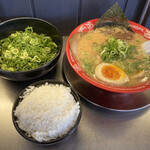 麺処 あきら - 下心が有るので御飯中盛り！