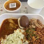 TOKYO MIX CURRY - アンケートQRコード付の新作カレーの試食をGETした日。Ｗカレーでお腹いっぱいww