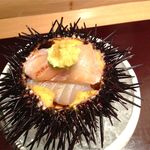 神保町 傳 - じぇじぇじぇ！！あまちゃんバージョンの「むらさき雲丹と鱸」