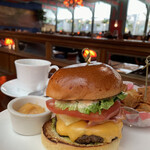 PERSHING SQUARE - 『BUSS BURGER $25,0』 『COFFEE $5,50』 ※チップ１８～２５％別途