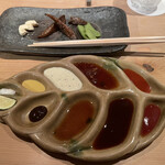 串揚げ 依知川 - 前菜3種 10種のソース類