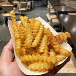 Shake Shack -  『Shack Burger Single $6,89』 『French Fry $3,49』 『Drip Coffee $2,49』