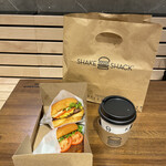 Shake Shack -  『Shack Burger Single $6,89』 『French Fry $3,49』 『Drip Coffee $2,49』