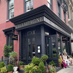 Champers Social Club - 外観