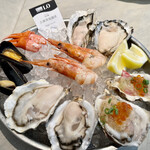 FISH & OYSTER BAR - 