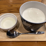 魚虎 - 杏仁豆腐