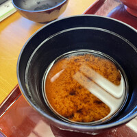 京懐石 美濃吉 竹茂楼 ホテル阪急インターナショナル店 - 赤出汁