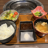 近江牛専門店 万葉 まえだ亭 - 