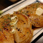 力丸 炉ばた焼 十三 船番所 - 玉ねぎのバター焼き