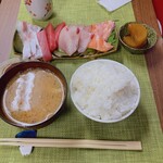 海路 - 日替わり刺身定食