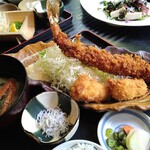 Kazumura - 特大海老フライとカニクリームコロッケ定食