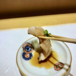 鮓 きずな - 千葉太刀魚赤酢ソース リフト