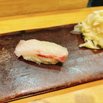 Sushiya No Yoshikan - 