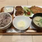 Hyakusai - アジフライとヒレカツ定食￥1,188 雑穀ごはんに変更の大盛り無料