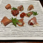 ここ一軒で山口県 アンド吉祥 新山口店 - 生ハムとフルーツ　いちごやキウイやチーズと合わせて