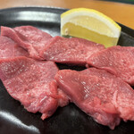 焼肉 たかちゃん - 厚切り牛タン 968円
