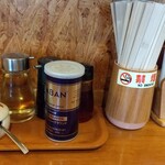 煮干中華 あさり - 七味、黒胡椒、醤油、辣油、ニンニク