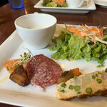 ア・ターブル - 