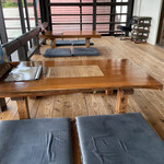 四万十屋 - 店内座敷。