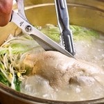 Tonkan - 【タッカンマリ】鶏がらスープに鶏胸のミンチを入れ濃厚なスープに仕上げました！