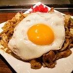 お好み焼き 五郎っぺ食堂 - 焼きそばのアップ