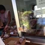 天然酵母パン　たなかさんとこ - 売り場