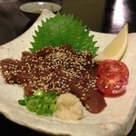 ●馬の生レバー。ごま油でどうぞ～