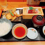 Hyakkan - 刺身三種と天ぷら定食