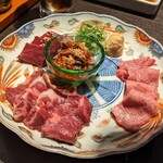 Sumibi Yakiniku Da-Wa - 刺身盛り合わせ