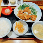 恵比寿餃子 大豊記 - 鶏唐揚げ油淋鶏ソース定食