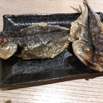 伊豆中ばんばん食堂 - 揚げ干物。頭から尾まで全て喰える！