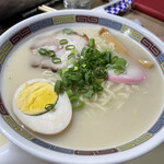 じゅんちゃん - とんこつラーメン。