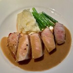 コート ドール - 2023.4.  スペイン・ガルシア産 栗豚のロースト