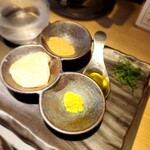 Tokyo Style Noodle ほたて日和 - 帆立のカルパッチョ、ディル、トリュフオイル、鰹塩、山葵