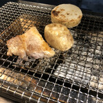 肉の雷橋 - 野菜盛りの山芋、蓮根、肉盛の豚肉