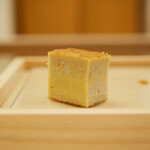 鮨おばな - ◇玉子
      小さな一口サイズでも弾けるような詰まった旨味。