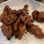 高千穂 鶏の炭火焼き - 焼けた鶏肉