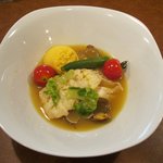 チッチトポッポ - 天然たらとアサリのスープ仕立て（サラダ、ライス付：850円）