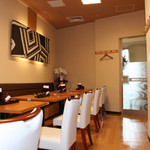 Sobaizakaya Keyakitei - 和風モダンなテーブル席は35名様まで。昼はランチのお客様に人気です！昼からの会食や宴会もご予約が可能です！