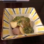 手打そば 車家 - 地鶏ささみの昆布〆と長芋たまり漬けの山葵和え