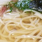 ラーメン巌哲 - 冷やかけ＋半熟煮玉子＋海苔