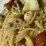 TWELVE GARDENS BAR&GRILL - キャベツとしらす、オイルベース