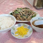 会飯よこ多 - ニラレバ炒め定食