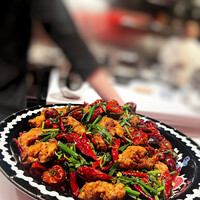 TOMONO - ふぐの唐揚げ 唐辛子2種類