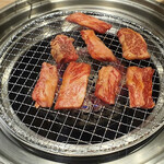 Kokusangyuu Yakiniku Kuidon - 