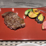 八王子 ステーキ 鉄板焼 いわ倉亭 - ミディアムでお願いしました。