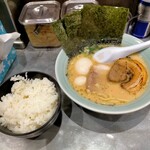 横浜家系ラーメン 魂心家 - 