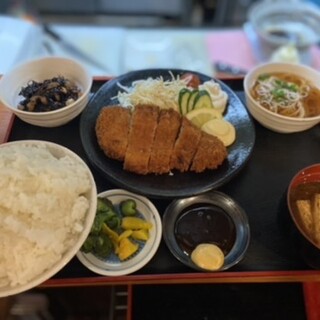[Weekdays 11:30-14:00 only♪] Open for lunch!